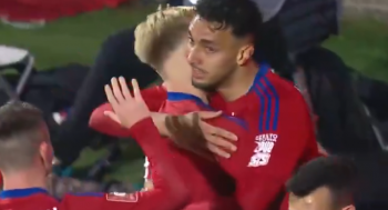 Złe miłego początki. Raków dostał szybki cios, ale odwrócił losy spotkania z beniaminkiem. Leandro Rocha maczał palce w każdym golu